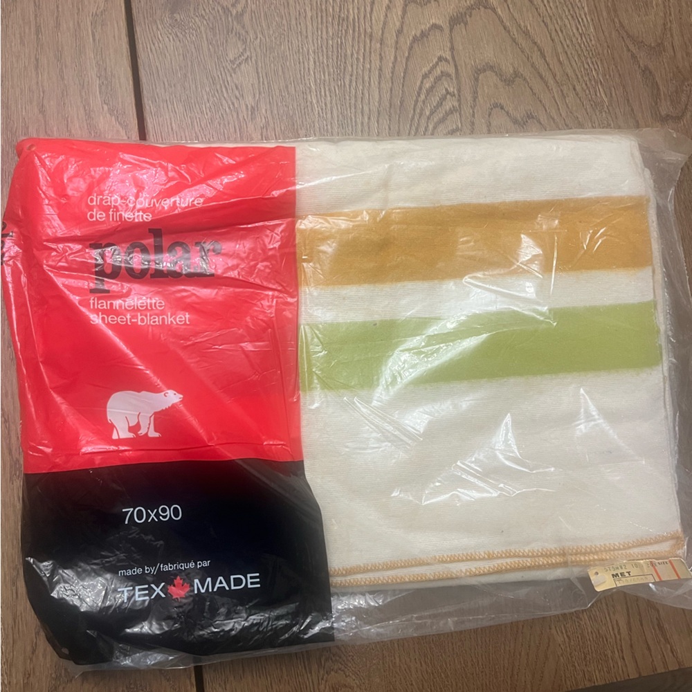 Vintage Polar Flannelette Sheet-Blanket